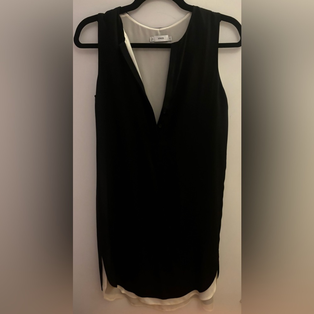 VINCE MINI BLACK AND WHITE DRESS!!